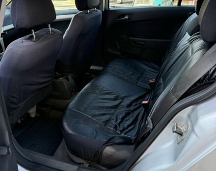 Серый Опель Астра, объемом двигателя 1.7 л и пробегом 320 тыс. км за 4600 $, фото 5 на Automoto.ua