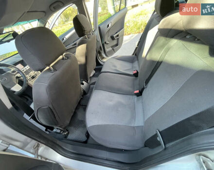 Сірий Опель Астра, об'ємом двигуна 1.6 л та пробігом 240 тис. км за 5100 $, фото 7 на Automoto.ua