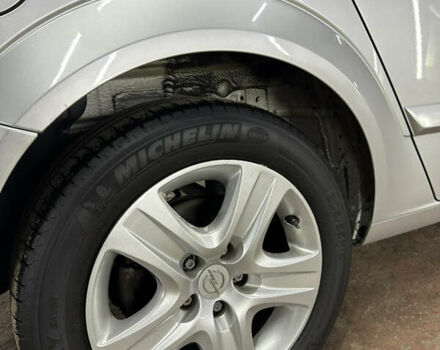 Серый Опель Астра, объемом двигателя 1.6 л и пробегом 195 тыс. км за 5700 $, фото 16 на Automoto.ua