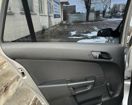 Серый Опель Астра, объемом двигателя 1.7 л и пробегом 258 тыс. км за 5500 $, фото 24 на Automoto.ua