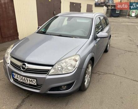 Серый Опель Астра, объемом двигателя 1.6 л и пробегом 156 тыс. км за 6100 $, фото 1 на Automoto.ua