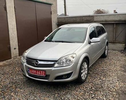 Серый Опель Астра, объемом двигателя 1.6 л и пробегом 172 тыс. км за 5900 $, фото 2 на Automoto.ua