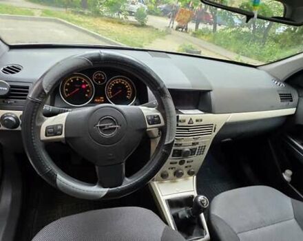 Сірий Опель Астра, об'ємом двигуна 1.6 л та пробігом 253 тис. км за 5500 $, фото 7 на Automoto.ua