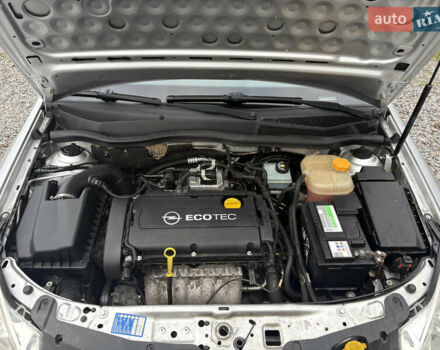 Серый Опель Астра, объемом двигателя 1.6 л и пробегом 215 тыс. км за 6000 $, фото 39 на Automoto.ua