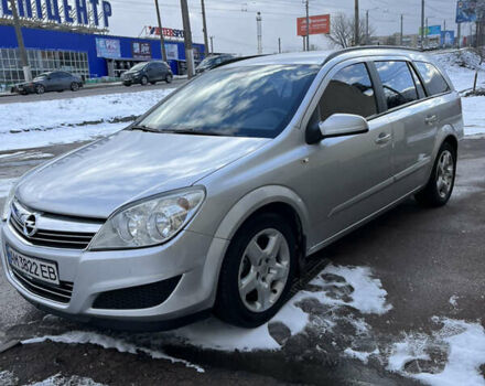 Серый Опель Астра, объемом двигателя 1.7 л и пробегом 258 тыс. км за 5500 $, фото 9 на Automoto.ua