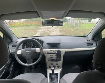 Серый Опель Астра, объемом двигателя 1.4 л и пробегом 224 тыс. км за 5500 $, фото 6 на Automoto.ua