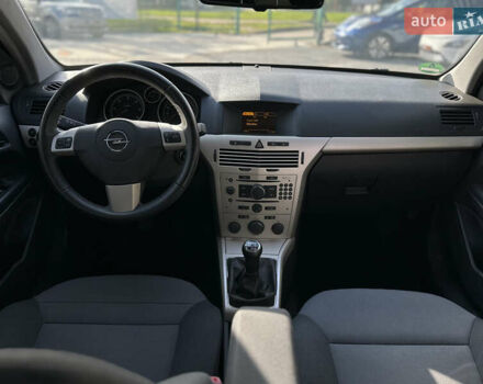 Сірий Опель Астра, об'ємом двигуна 1.69 л та пробігом 84 тис. км за 7400 $, фото 33 на Automoto.ua