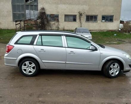 Серый Опель Астра, объемом двигателя 1.7 л и пробегом 420 тыс. км за 6000 $, фото 2 на Automoto.ua