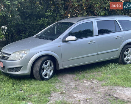 Серый Опель Астра, объемом двигателя 1.7 л и пробегом 260 тыс. км за 4750 $, фото 8 на Automoto.ua