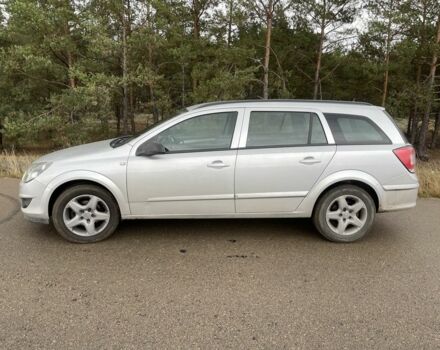 Серый Опель Астра, объемом двигателя 1.7 л и пробегом 306 тыс. км за 4200 $, фото 1 на Automoto.ua