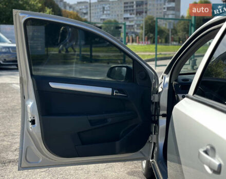 Сірий Опель Астра, об'ємом двигуна 1.69 л та пробігом 84 тис. км за 7400 $, фото 24 на Automoto.ua