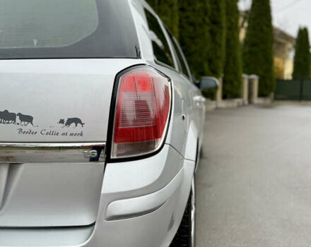 Серый Опель Астра, объемом двигателя 1.6 л и пробегом 201 тыс. км за 4700 $, фото 9 на Automoto.ua