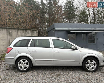 Серый Опель Астра, объемом двигателя 1.6 л и пробегом 215 тыс. км за 6000 $, фото 3 на Automoto.ua