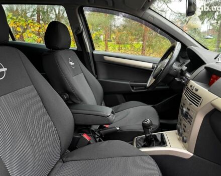 Серый Опель Астра, объемом двигателя 1.6 л и пробегом 197 тыс. км за 5990 $, фото 29 на Automoto.ua