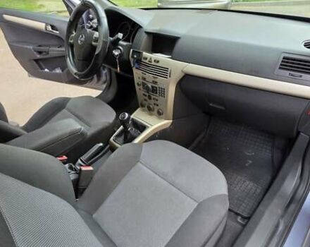 Сірий Опель Астра, об'ємом двигуна 1.6 л та пробігом 253 тис. км за 5500 $, фото 9 на Automoto.ua