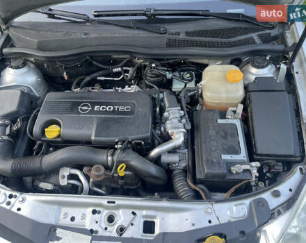 Серый Опель Астра, объемом двигателя 1.7 л и пробегом 260 тыс. км за 4750 $, фото 36 на Automoto.ua