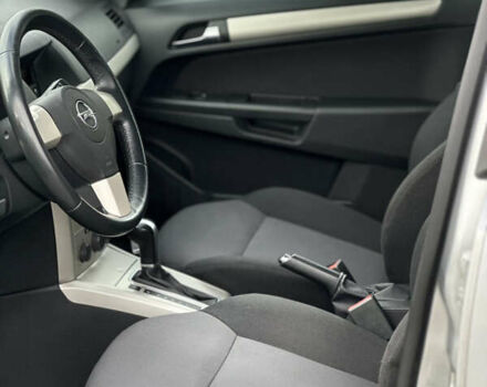 Серый Опель Астра, объемом двигателя 1.8 л и пробегом 188 тыс. км за 6300 $, фото 8 на Automoto.ua