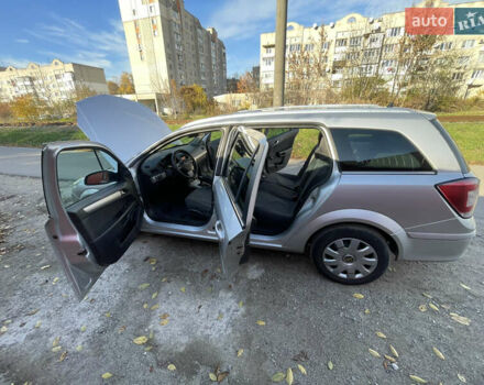 Сірий Опель Астра, об'ємом двигуна 1.6 л та пробігом 240 тис. км за 5100 $, фото 4 на Automoto.ua