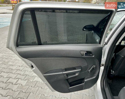 Опель Астра 2008 в Виннице на Automoto.ua Серый Опель Астра, объемом двигателя 1.8 л и пробегом 166 тыс. км за 6499 $, фото 45 на Automoto.ua