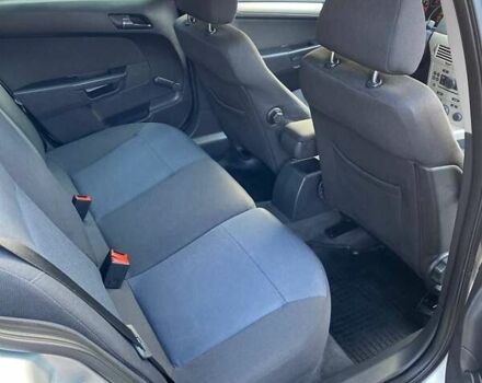 Серый Опель Астра, объемом двигателя 1.6 л и пробегом 172 тыс. км за 5900 $, фото 40 на Automoto.ua