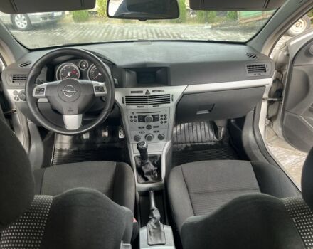 Опель Астра 2008 в Синельниковом на Automoto.ua Серый Опель Астра, объемом двигателя 1.9 л и пробегом 1 тыс. км за 2650 $, фото 8 на Automoto.ua