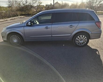 Серый Опель Астра, объемом двигателя 1.7 л и пробегом 300 тыс. км за 4700 $, фото 2 на Automoto.ua