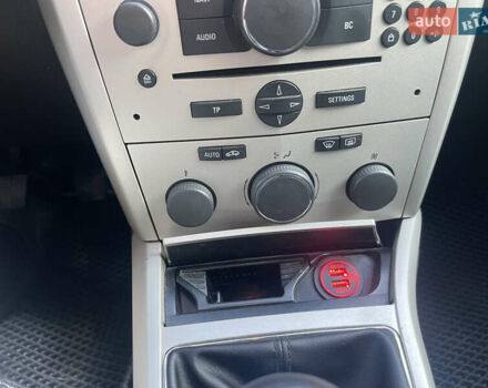 Серый Опель Астра, объемом двигателя 1.7 л и пробегом 260 тыс. км за 4750 $, фото 33 на Automoto.ua