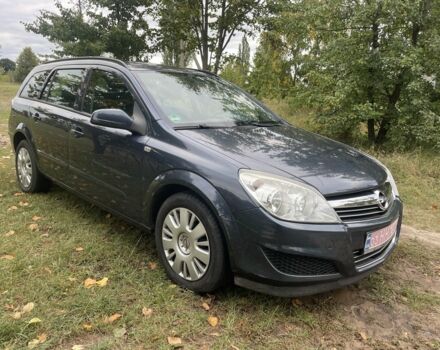 Серый Опель Астра, объемом двигателя 1.4 л и пробегом 224 тыс. км за 5500 $, фото 2 на Automoto.ua