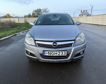 Серый Опель Астра, объемом двигателя 1.9 л и пробегом 227 тыс. км за 2300 $, фото 1 на Automoto.ua