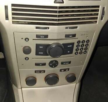 Сірий Опель Астра, об'ємом двигуна 1.69 л та пробігом 235 тис. км за 5000 $, фото 7 на Automoto.ua