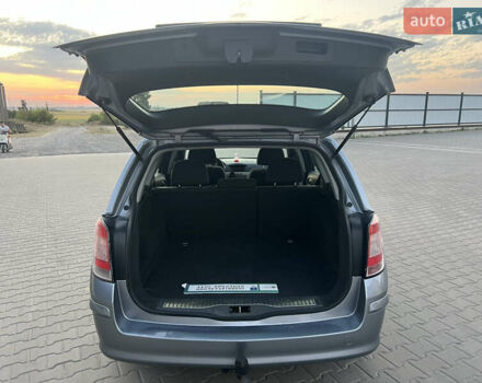 Серый Опель Астра, объемом двигателя 1.6 л и пробегом 234 тыс. км за 5700 $, фото 18 на Automoto.ua