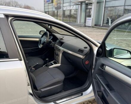 Сірий Опель Астра, об'ємом двигуна 1.7 л та пробігом 247 тис. км за 6000 $, фото 6 на Automoto.ua