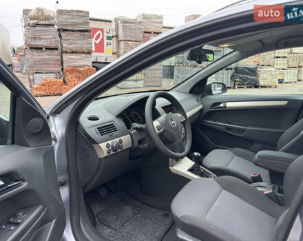 Сірий Опель Астра, об'ємом двигуна 1.6 л та пробігом 275 тис. км за 4999 $, фото 18 на Automoto.ua