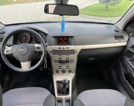 Серый Опель Астра, объемом двигателя 1.6 л и пробегом 214 тыс. км за 5700 $, фото 16 на Automoto.ua