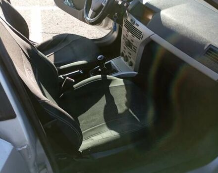 Сірий Опель Астра, об'ємом двигуна 1.6 л та пробігом 250 тис. км за 4800 $, фото 6 на Automoto.ua