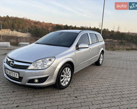 Серый Опель Астра, объемом двигателя 1.8 л и пробегом 252 тыс. км за 4950 $, фото 6 на Automoto.ua