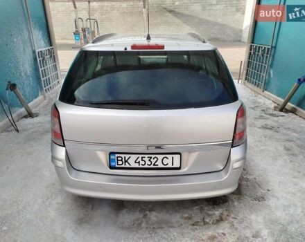 Серый Опель Астра, объемом двигателя 1.7 л и пробегом 280 тыс. км за 4999 $, фото 2 на Automoto.ua