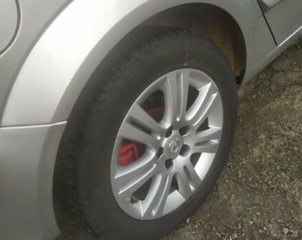 Серый Опель Астра, объемом двигателя 1.7 л и пробегом 285 тыс. км за 5500 $, фото 5 на Automoto.ua