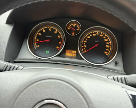 Серый Опель Астра, объемом двигателя 1.6 л и пробегом 289 тыс. км за 4200 $, фото 49 на Automoto.ua