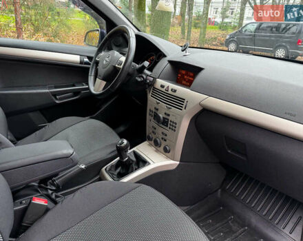 Серый Опель Астра, объемом двигателя 1.6 л и пробегом 197 тыс. км за 5990 $, фото 27 на Automoto.ua