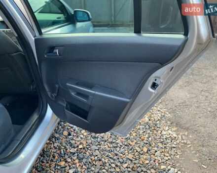 Серый Опель Астра, объемом двигателя 1.6 л и пробегом 172 тыс. км за 5900 $, фото 39 на Automoto.ua