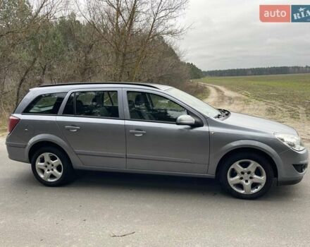 Серый Опель Астра, объемом двигателя 1.4 л и пробегом 193 тыс. км за 4900 $, фото 4 на Automoto.ua