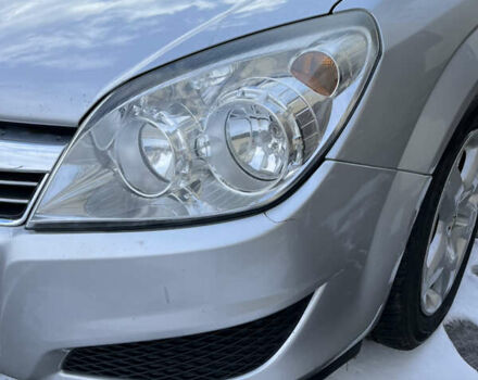 Серый Опель Астра, объемом двигателя 1.7 л и пробегом 258 тыс. км за 5500 $, фото 7 на Automoto.ua