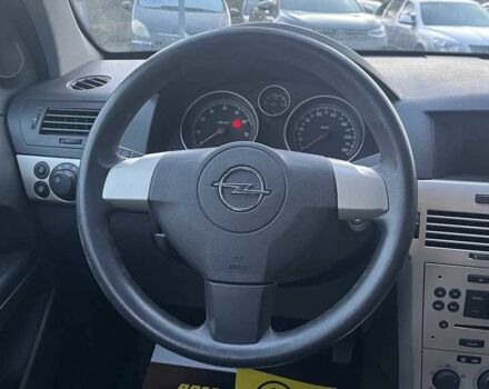Серый Опель Астра, объемом двигателя 1.4 л и пробегом 220 тыс. км за 5500 $, фото 11 на Automoto.ua