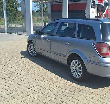 Серый Опель Астра, объемом двигателя 1.7 л и пробегом 253 тыс. км за 4600 $, фото 18 на Automoto.ua