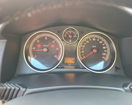 Серый Опель Астра, объемом двигателя 1.7 л и пробегом 273 тыс. км за 4700 $, фото 6 на Automoto.ua