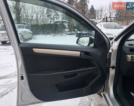 Сірий Опель Астра, об'ємом двигуна 1.6 л та пробігом 260 тис. км за 4800 $, фото 25 на Automoto.ua