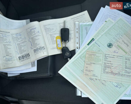 Серый Опель Астра, объемом двигателя 1.8 л и пробегом 188 тыс. км за 6300 $, фото 18 на Automoto.ua