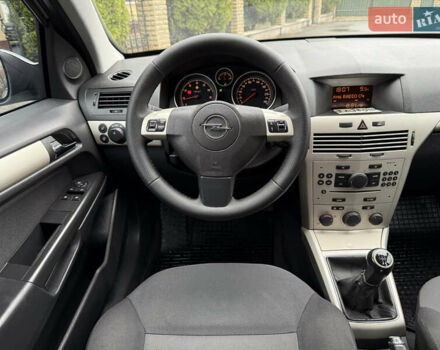 Серый Опель Астра, объемом двигателя 1.6 л и пробегом 201 тыс. км за 4700 $, фото 11 на Automoto.ua