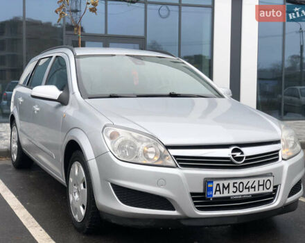 Серый Опель Астра, объемом двигателя 1.91 л и пробегом 278 тыс. км за 5700 $, фото 6 на Automoto.ua